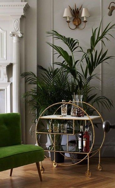 Romancing Art Deco - How To Add Modern Glamour Into Your Interiors Drinks Trolley, Glamorous Decor, Gold Bar Cart, Bar Cart Decor, Interiors Online, Romance Art, Art Deco Interior, Interior Deco, Bellini