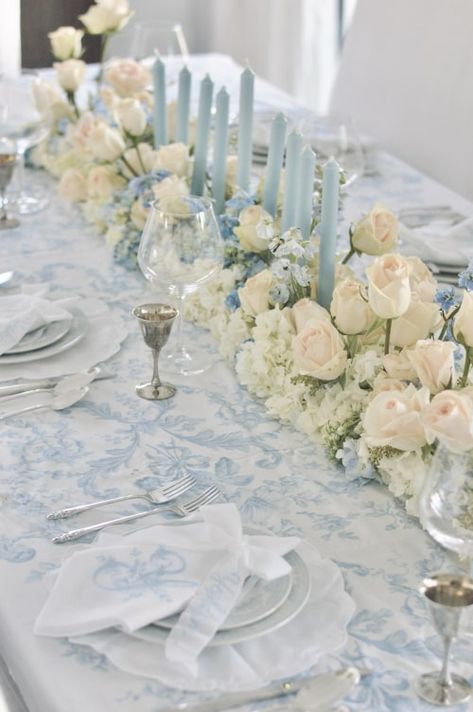 Parties, Pastel, Brunch, Blue Table Settings, Blue Table Decorations, Blue And White Tablescapes, French Table Setting, Blue White Weddings, Wedding Tablescapes