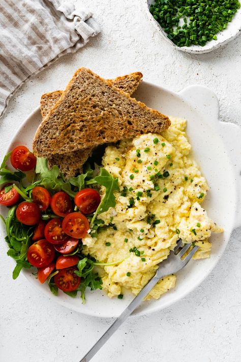 These cottage cheese scrambled eggs are a great way to switch up your morning breakfast! They're super easy to make and result in fluffy, creamy eggs that are high in protein. Scrambled Eggs, Egg Recipes, Stuffed Peppers, Healthy Recipes, Eggs, Cottage Cheese Eggs, Scrambled Eggs With Cheese, Cottage Cheese, Cottage Cheese Recipes