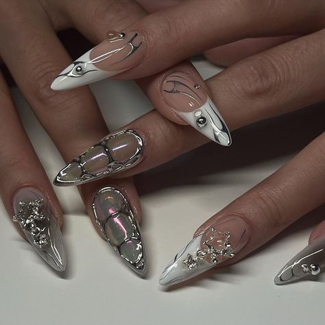 APRÉS GEL X NAILS + MAKEUP 🇨🇦 (@amys.clients) | Instagram profile Inspiration, Ongles, Edgy Nails, Uñas, Minimalist Nails, Classy Nail Designs, Prom Nail Designs, Uñas Decoradas, Nail Inspo