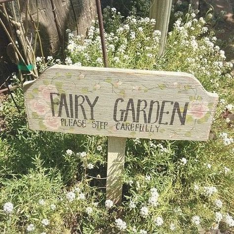 jami (bailees sun) on Twitter: "so what if i do cry over these pictures u cant blame me… " Pastel, Fairy Tales, Vintage, Decoration, Ideas, Diy, Luna Lovegood, Flora, Fairy Garden