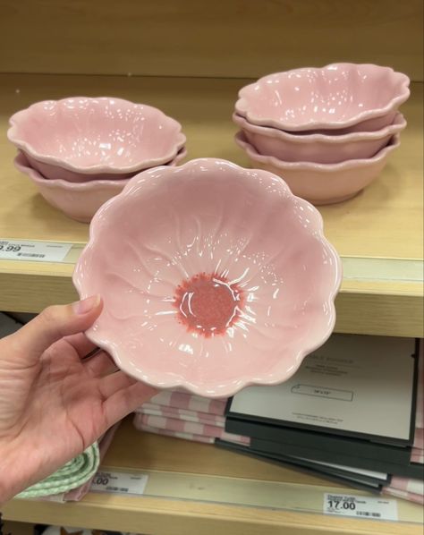 Pink bowl in the shape of a flower. Interior, Design, Mugs, Ceramic Pottery, Diy, Pink Bowls, Ceramic Bowls, Pottery Bowls, Ceramic Shop