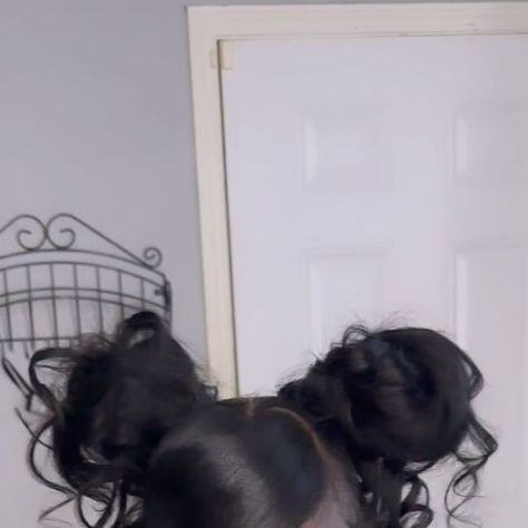 Instagram, Outfits, Bangs Ponytail, Bangs With Ponytail, Curly Hair Styles, Two Buns With Swoop Natural Hair, Curly Hair Styles Easy, Curly Bun, Quick Curly Hairstyles