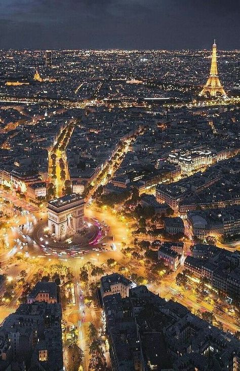 Thierry Gauthier on Twitter: "View of Paris illuminated at night in France 🇫🇷💙❤️🧡🖤💛 https://t.co/SXfLrbMZTX" / Twitter Paris, Tours, Ile De France, Paris France, Paris Travel, Paris At Night, Paris Tour Eiffel, Paris Skyline, Paris Wallpaper