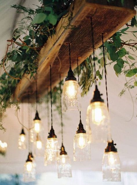 Pendulum Lights, Rustic Wedding Decorations, Casa Retro, Rustic Farmhouse Living Room, Retro Lampe, Wood Chandelier, Retro Lamp, Natural Glam, Decor Room