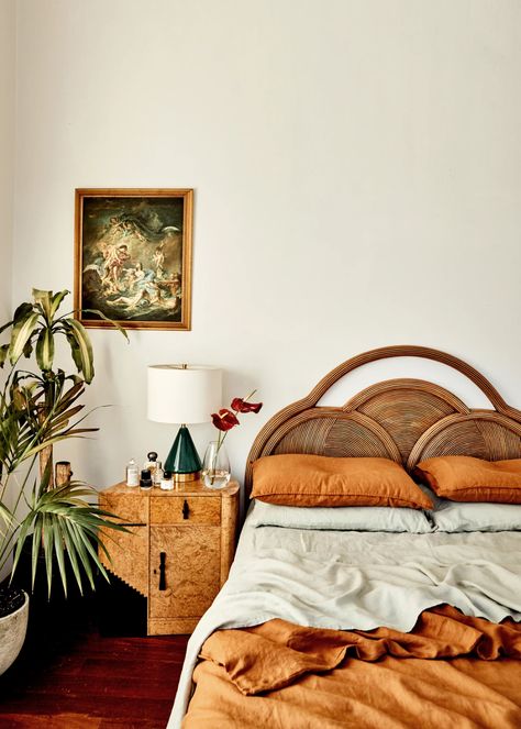 Tour Poppy Lissiman's Vintage-Filled Sydney Home – Bed Threads Ideas, Design, Home, Haus, Dekorasyon, Kamar Tidur, Deko, Wallpaper, Interieur