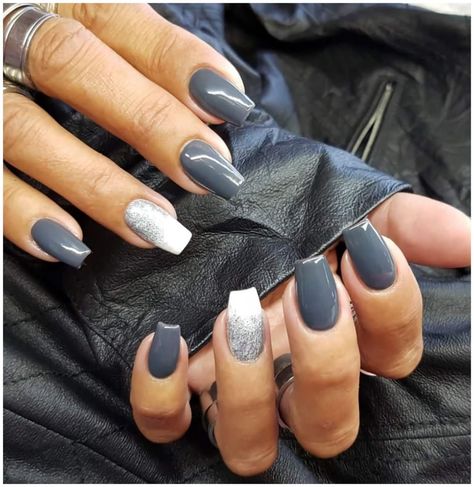 27 Grey and Black Nails For Sleek Sophistication - Fashion Drips Bling Nails, Ongles, Grey Acrylic Nails, Trendy Nails, Gray Nails, Grey Nail Designs, Fabulous Nails, Uñas, Black Gel Nails
