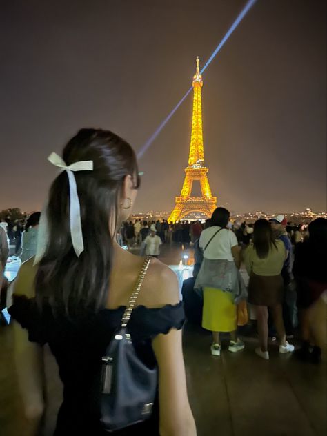 Paris, Trips, Fotos, Girl, Tumblr Girls, Girl In Paris, Peinados, Paris Girl, Paris Girl Aesthetic