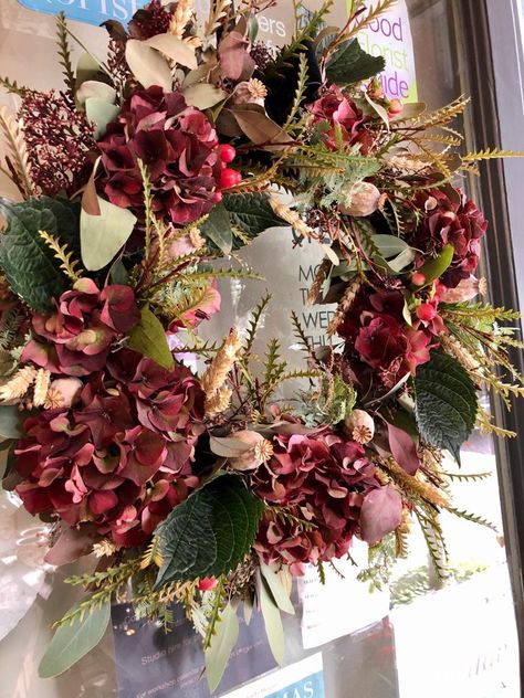 Natal, Wreaths, Seasonal Wreaths, Autumn Wreaths, Autumn Wreaths For Front Door, Dried Flower Wreaths, Harvest Decorations, Hydrangea Wreath, Flower Wreath
