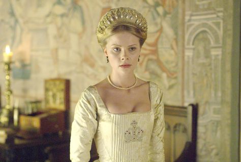The Tudors - Season 2 Episode Still Lady, Queen, Anne Boleyn, Wedding Dress, Tudor, Elizabethan, Diana, Anita, Princess Mary