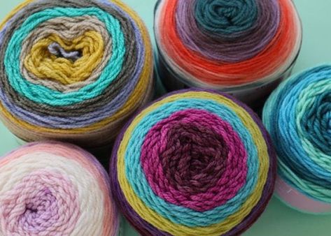Self-Striping Yarn Cakes – Which brand do I choose? Pattern Ideas Crochet Patterns, Cardigans, Diy, Crochet, Bennett, Pattern, Square, Cutting, Mary