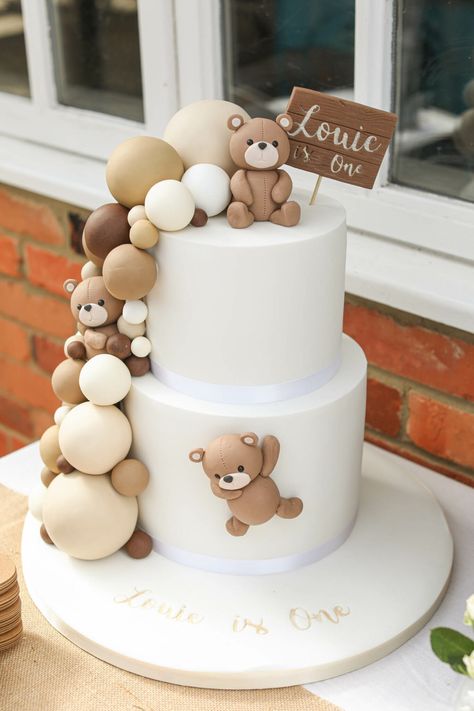 Gateau Baby Shower, Baby Shower Sweets, Bear Baby Shower Theme, Baby Birthday Decorations, Baby First Birthday Cake, Idee Babyshower, Teddy Bear Birthday, Baby Shower Theme Decorations, Bear Birthday Party