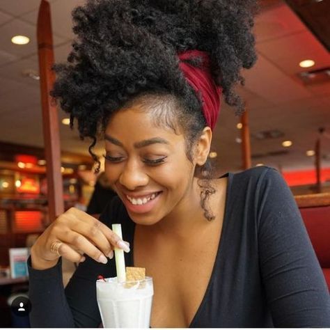 Natural Hair Journey, Long Hair Styles, Natural Curls, Hair Styles, Natural Hair Styles, Natural Hairstyles, Natural Hair Inspiration, Afro Hairstyles, Curly Hair Styles