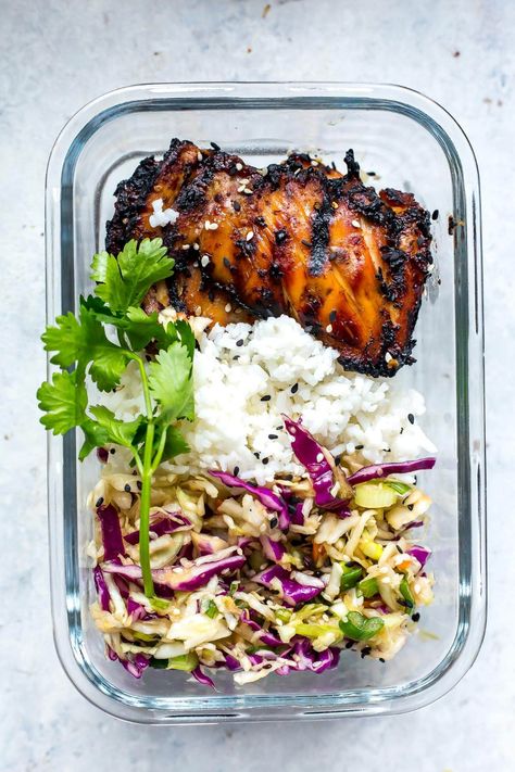 Korean Chicken Meal Prep Bowls - The Girl on Bloor Healthy Recipes, Meal Planning, Healthy Eating, Essen, Meal Prep, Clean Eating, Cooking Recipes, Bowls Recipe, Diet