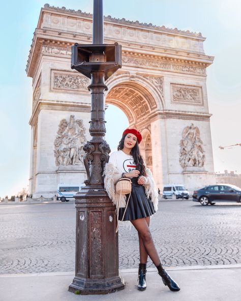 The City Guide to Paris: Things to Do, Dining, Drinking and Instagram Photo Ops in the French Capital Poses, Foto Paris, Fotos, Giyim, Model, Paris Girl, Fotografie, Fotografia, Inspo