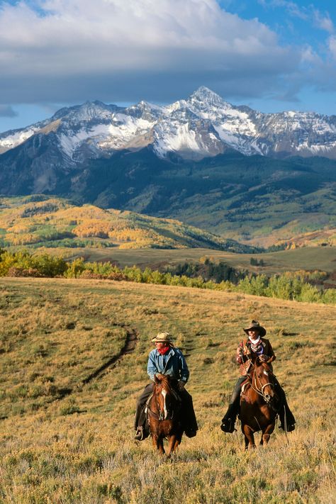 23 Best Places to Go in the U.S. in 2023, According to Condé Nast Traveler Editors | Condé Nast Traveler Country, Wyoming, Country Life, Colorado, Places, Cheval, Westerns, Voyage, America