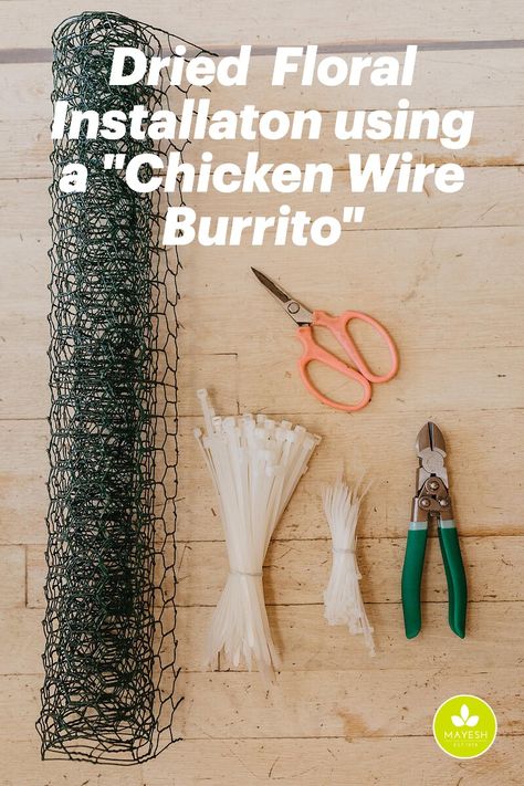 Create a dried floral installation by creating a "chicken wire burrito" as the structural base & form and then attaches all of her product with zip ties. Watch our HOW TO VIDEO here! Diy, Floral, Boho, Chicken Wire Crafts, Chicken Wire Diy, Chicken Wire Art, How To Preserve Flowers, Diy Dried Flower Arrangement, Hanging Flower Arrangements