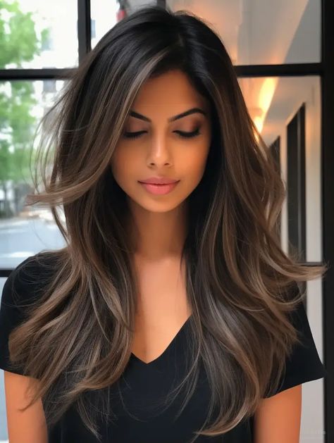 The 2024 Guide to Medium Length Haircuts: 37 Ideas for Every Texture Balayage, Medium Length Hair Straight, Medium Length Hair With Layers, Medium Length Hair Cuts, Medium Length Hair Styles, Round Face Haircuts Medium, Round Face Haircuts Long, Medium Hair Round Face, Layered Thick Hair