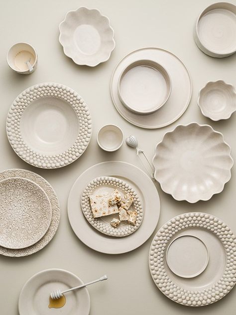 via Coco Lapine Design blog Stoneware, High Tea, Inredning, Dining, Emma, Photographing Food, Dinnerware, Interieur, Crockery
