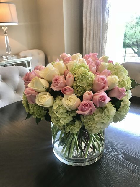 Hydrangeas, Roses and Tulips a perfect combo~ Wendy Pacheco designs Floral, Gardening, Floral Arrangements, Peonies Centerpiece, Pink Hydrangea Bouquet, Peonies And Hydrangeas, Tulip Centerpiece, Flower Arrangements Center Pieces, Hydrangea Flower Arrangements