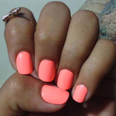 Fluorescent nails  ♡ Nail Ideas, Nice, Design, Art, Nail Designs, Costumes, Fluorescent Nails, Coral Nails, Manicure Ideas