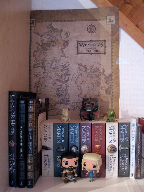 Game Of Thrones, Gadgets, Game Of Thrones Bedroom, Game Of Thrones Books, Game Of Thrones Decor, Game Of Thrones Stuff, Games Of Thrones, Series, A Song Of Ice And Fire