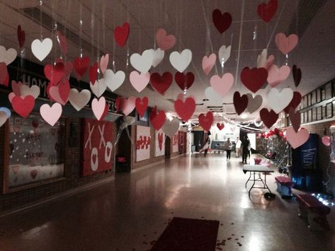 Ideas, Dance, Diy, Decorations, Valentine's Day, Diy Valentines Decorations, Hanging Hearts, Valentine Decorations, Valentines Diy