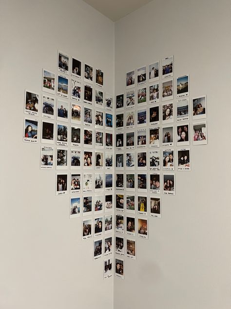 Polaroid, Inspiration, Polaroid Wall Ideas Aesthetic, Polaroid Wall Decor, Room Wall Decor, Wall Collage Decor, Dorm Room Wall Decor, Photo Walls Bedroom, Room Inspo