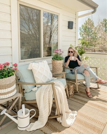 Cozy Deck, Front Porch Seating, Front Porch Furniture, Porch Styles, Deck Seating, Sarah Joy, Porch Chairs, Porch Sitting, Porch Remodel