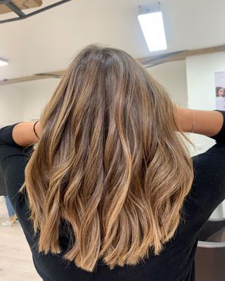 Coloration blond cacao Balayage, Brunette Hair, New Hair, Balayage Hair, Ombre Haïr Blond, Brown Hair Balayage, Brown Blonde Hair, Mechas, Subtle Blonde Highlights