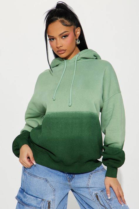 Available In Green. Sweatshirt Crew Neck Long Sleeve Fleece Ombre Stretch Disclaimer: Due To The Specialized Dye And Printing Process A Difference In Saturation May Occur. Each Garment Is Unique. 60% Cotton 40% Polyester Imported | Off Duty Ombre Fleece Sweatshirt in Green size XL by Fashion Nova Green Sweatshirt, Fleece Sweatshirt, Cute Comfy Outfits, Womens Loungewear, Green Fashion, Off Duty, Comfy Outfits, Printing Process, Fashion Nova