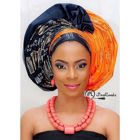 2Geles in 1 ! 😍❤️ makeup by @iposhlooks Afro, Haar, African Beauty, Turbans, African Women, African Wear, African Dress, African, African Clothing