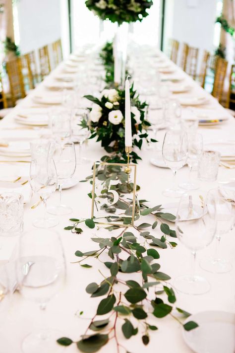 34 Affordable Centerpieces for Any Wedding Style Decoration, Wedding Decor, Cheap Wedding Table Centerpieces, Cheap Wedding Centerpieces, Cheap Centerpieces, Affordable Wedding Centerpieces, Wedding Table Centerpieces, Long Table Centerpieces, Wedding Table Settings