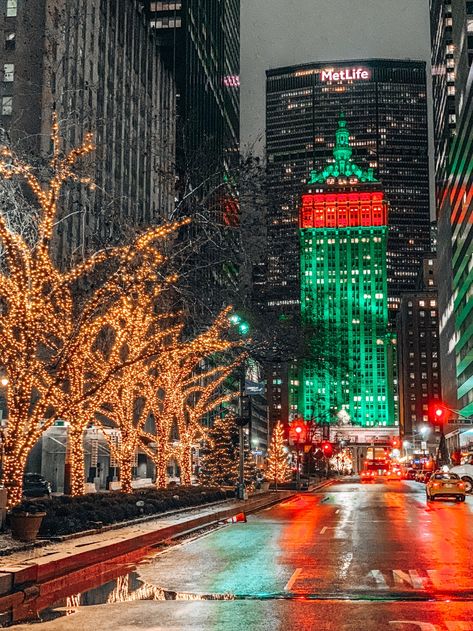 Winter, Holiday Destinations, Natal, York, New York Christmas Aesthetic, New York Christmas, Nyc Christmas, New York City Christmas, Christmas In New York