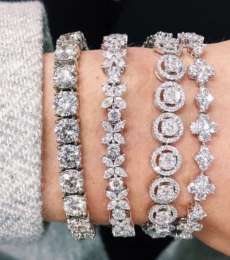 Custom-made to Order Diamond Tennis Bracelets in 18k White Gold Piercing, Jewellery, Piercings, Elegant Jewelry, Armband, Bridal Jewelry, Diamond, Gold Jewellery Design, Jewelry