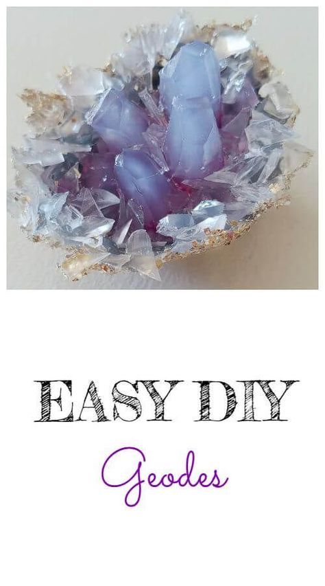 DIY Geodes - Magical March Pinterest Challenge Fimo, Diy, Ideas, Diy Artwork, Diy Crystal Growing, Diy Crystals, Resin Diy, Diy Crystal Crafts, Geode Art
