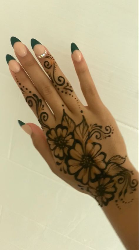 Henna Tattoos, Piercing, Mehndi, Henna Designs, Tattoo, Simple Henna Designs Hand, Simple Henna Designs, Simple Henna Designs Hand Unique, Simple Henna