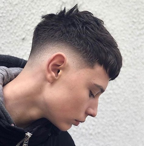 We collect the best taper fade haircuts for you. Each haircut we share has been carefully selected. we highly recommend you to take a quick look. Men Haircut Curly Hair, Mens Haircuts Fade, Haircuts For Men, Men Hair Color, Fade Haircut, Mid Fade Haircut, Short Hair Cuts, Low Fade Haircut, Taper Fade Haircut