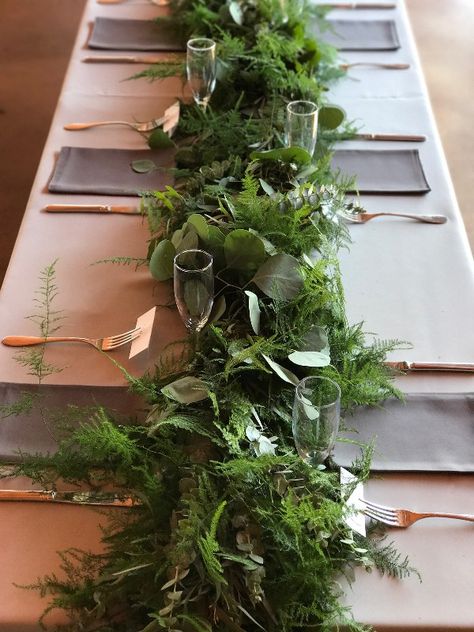 Wedding Centrepieces, Table Flowers, Table Runners Wedding, Green Table, Wedding Centerpieces, Greenery Wedding Decor, Greenery Wedding, Fern Wedding, Garland Wedding