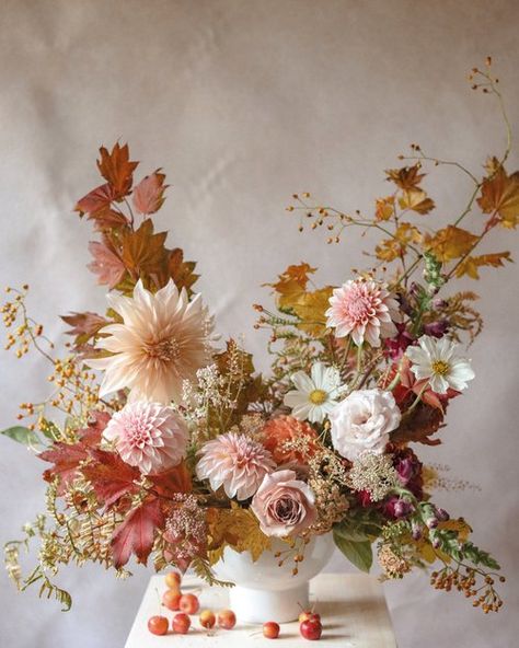 Portfolio — Iris & Fig Flora, Floral, Dahlia, Autum Flowers, Dahlia Bouquet, Fall Floral, Beautiful Flowers, Pretty Flowers, Fall Flowers