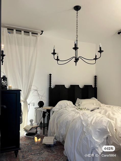 Gothic Bedroom Simple, Simple Gothic Bedroom, Simple Gothic Bedroom Ideas, Vampire Home Aesthetic, White Goth Decor, Emo Furniture, White Goth Bedroom, White Goth Room, Bedroom Ideas Goth