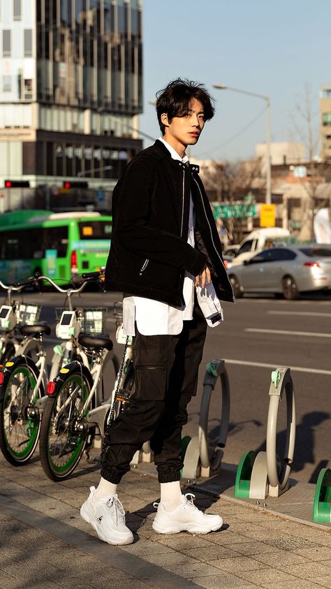 Korean Street Fashion, Korean Men Fashion, Korean Street Fashion Mens, Korean Street Fashion Men, Korean Men, Korean Fashion Men, Korean Streetwear, Streetwear Men Outfits, Asian Men Fashion