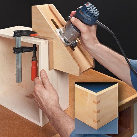 Strong, Good-Looking Mitered Boxes: A simple router jig makes dovetailed splines easy. Woodworking Plans, Woodworking Crafts, Diy, Woodworking Projects, Design, Woodworking, Woodworking Shop, Woodworking Tools, Woodworking Workshop