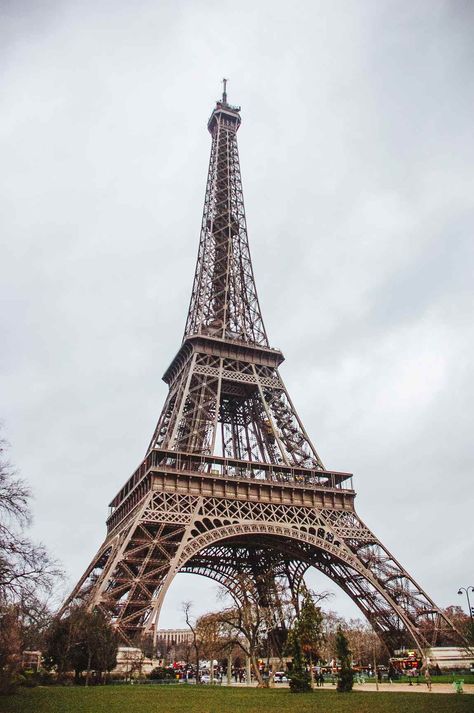 Design, Trips, Paris France, Paris, Eiffel Tower At Night, Paris Eiffel Tower, Eiffel Tower Pictures, Eiffel Tower Lights, Eiffel Tower