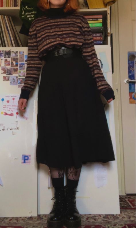 Grunge Outfits, Grunge, Outfits, Goth Outfits Aesthetic, Goth Outfits Casual, Goth Outfits For School, Goth Outfits Winter, Goth Hippie Outfits, Cottagecore Outfits Aesthetic