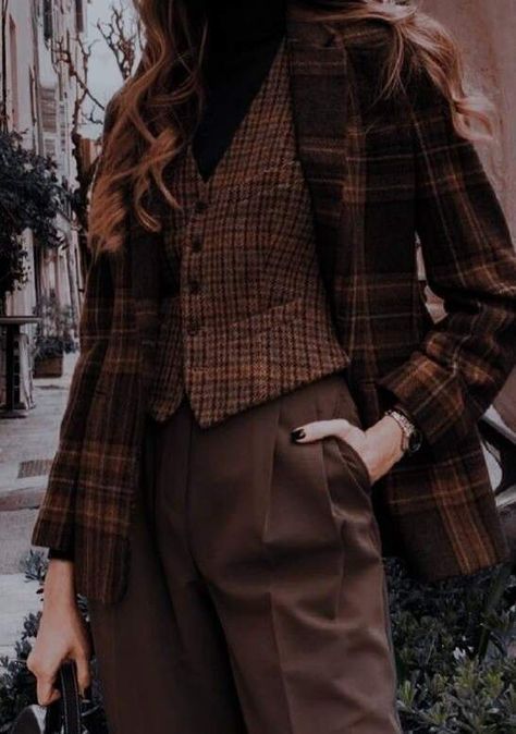 Suit Vests For Women And Inspiring Outfit Ideas For Dark Academia & 90s Workwear Aesthetics - The Mood Guide Outfits, Winter, Casual, Dark Academia Shoes, Dark Academia Outfits, Dark Academia Fashion, Dark Academia Outfit, Academia Aesthetic Fashion, Dark Academia Outfit Women