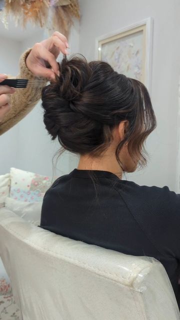 Paige Lauren Whitton | YORKSHIRE BRIDAL HAIR & EDUCATOR on Instagram: "Watch me style 🤍 This week I showcased this type of look to my academy members in a live session. It is a super easy technique & a very popular one for this year's weddings & events! Makesure you hit save for later 🫶 #hairtutorials #hairvideo #hairupdo #hairupstyles #weddinghairstylist #weddinghair #hairstyletutorial #haireducation hair tutorial, high updo, high bun" Up Dos, Ideas, Volume Updo Hairstyles, Fine Hair Updo, Pageant Hair, High Bun Wedding Hairstyles, Long Hair Updo, Updo Hairstyles Tutorials, High Updo Wedding