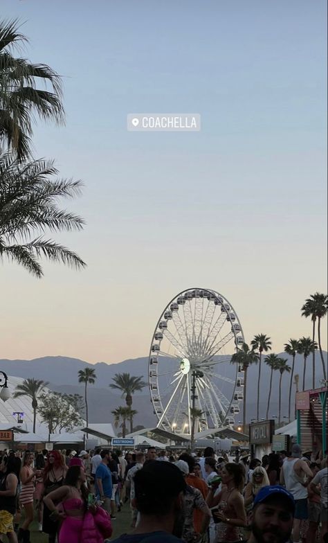 Emmaleger Coachella, Music Festival Aesthetic, Coachella Vibes, Coachella Concert, Concert Aesthetic, Coachella Aesthetic, Coachella Festival, Instagram Story, Cochella