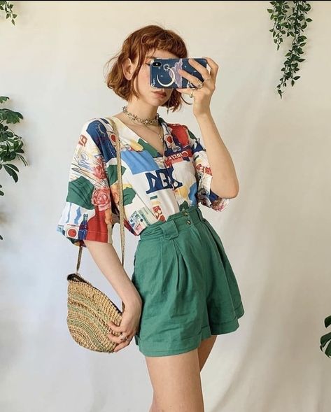 Photo credit: Instagram- @liberty.mai and @mai.bees Outfits, Grunge, Cute Outfits, Styl, Aesthetic Clothes, Cool Outfits, Pretty Outfits, Giyim, Style