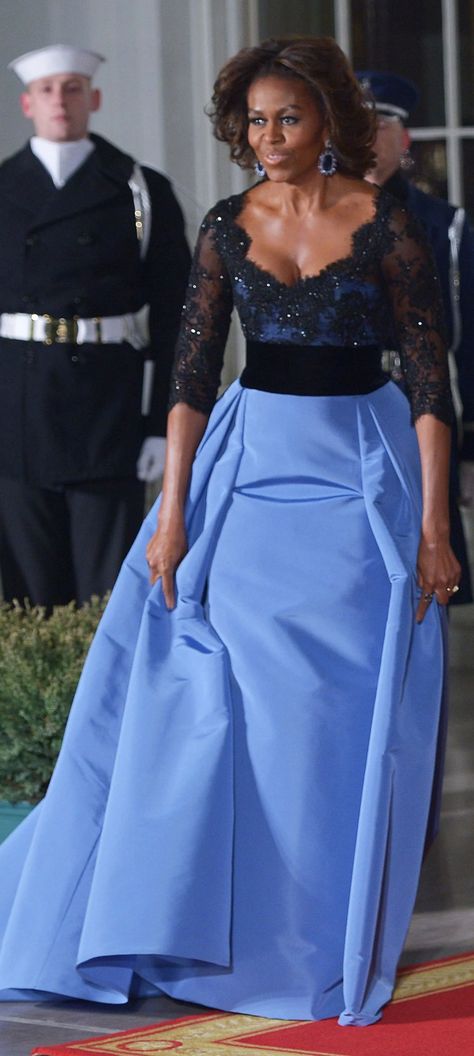 Evening Dresses, The Dress, Celebrities, Lady, Evening Gowns, Gowns, Haute Couture, Michelle Obama Fashion, Gorgeous Gowns